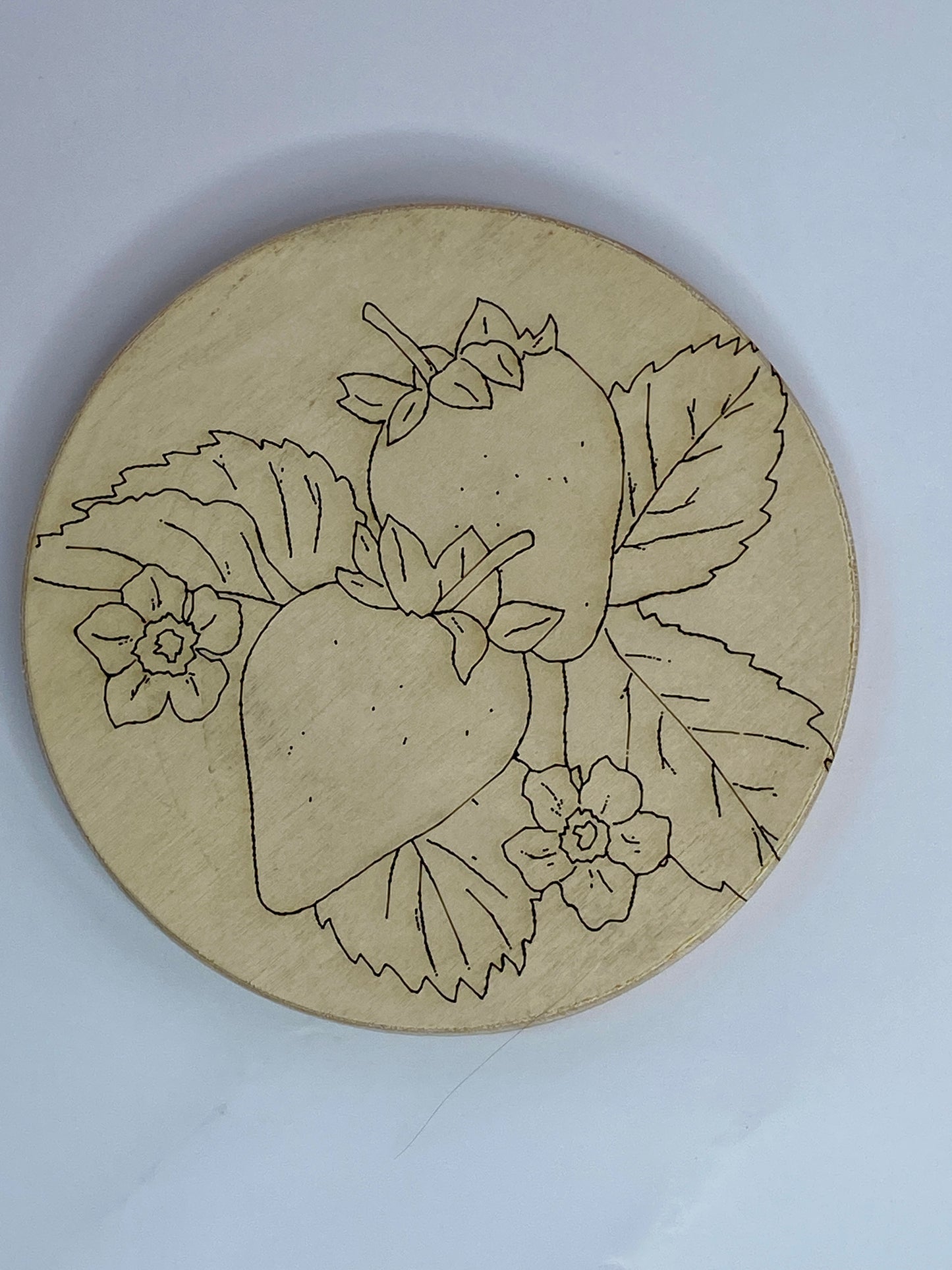 Strawberries – Engraved Art Base
