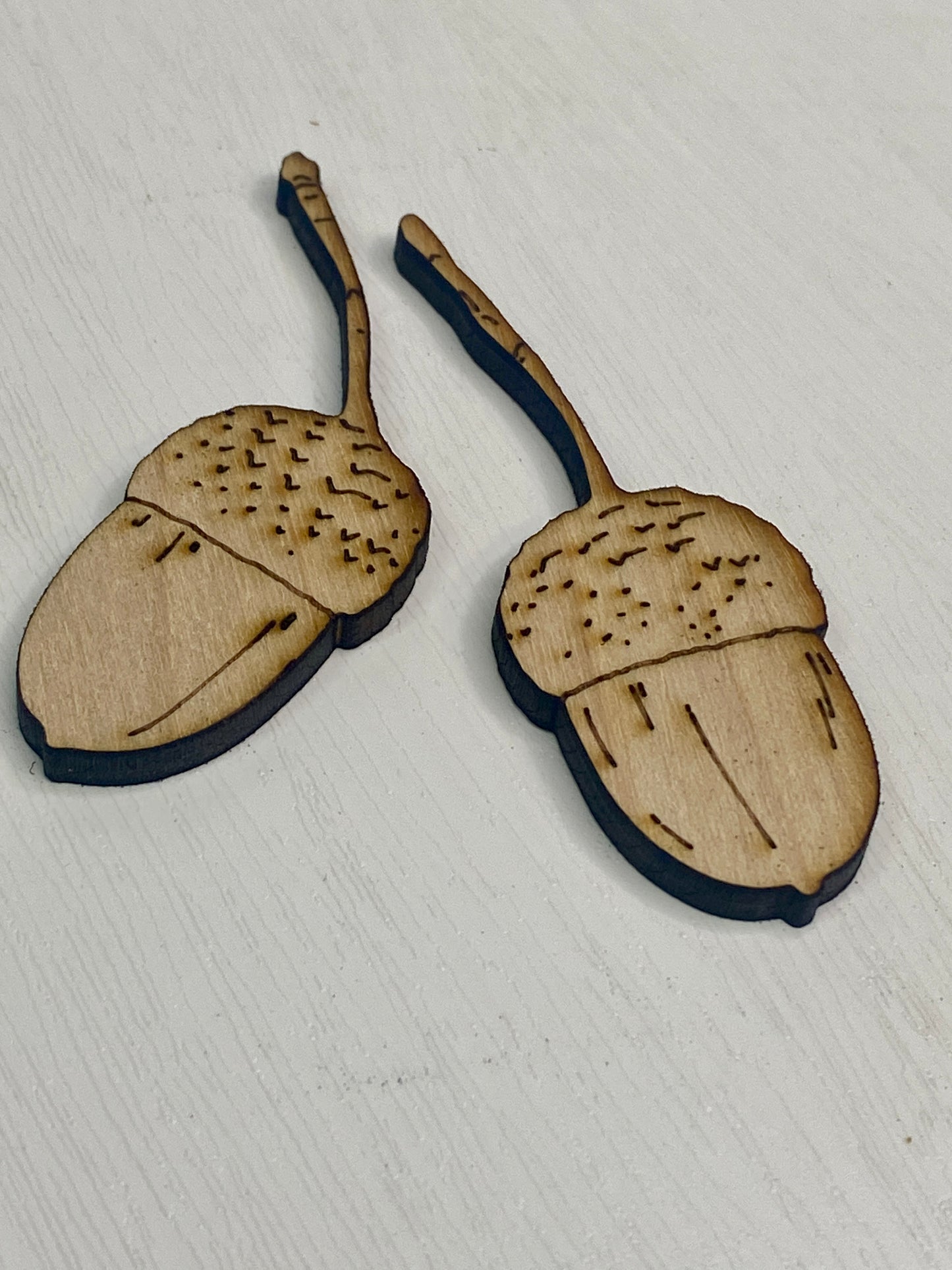 Acorn Branch Wood Cutout