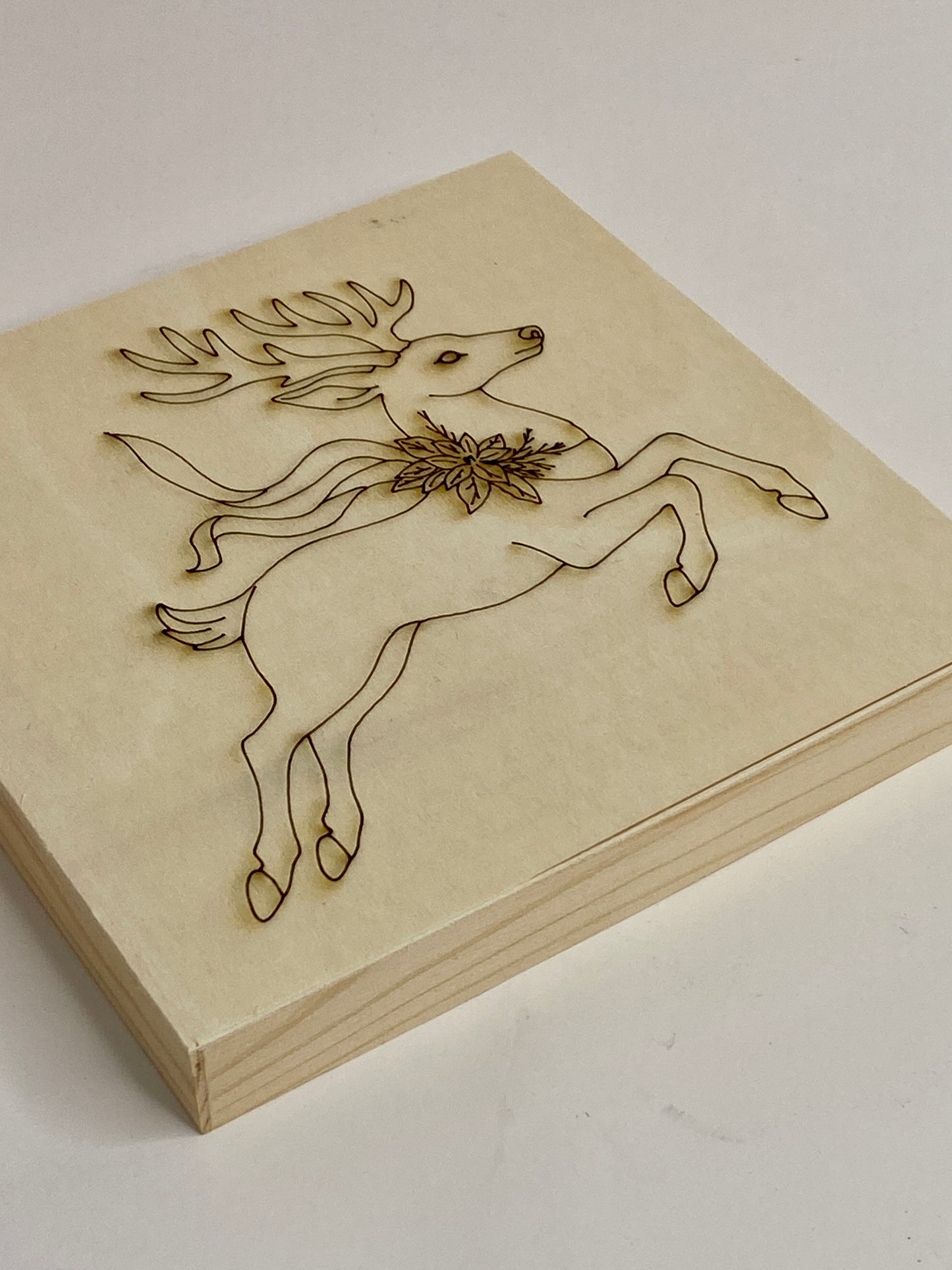 Yuletide Reindeer – Engraved Art Base
